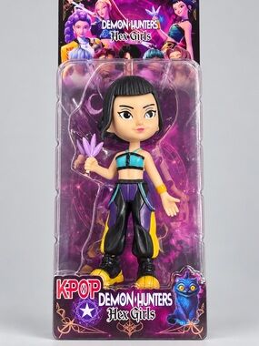KPOP Demon Hunters Zoey Figure Doll with Purple Accessory